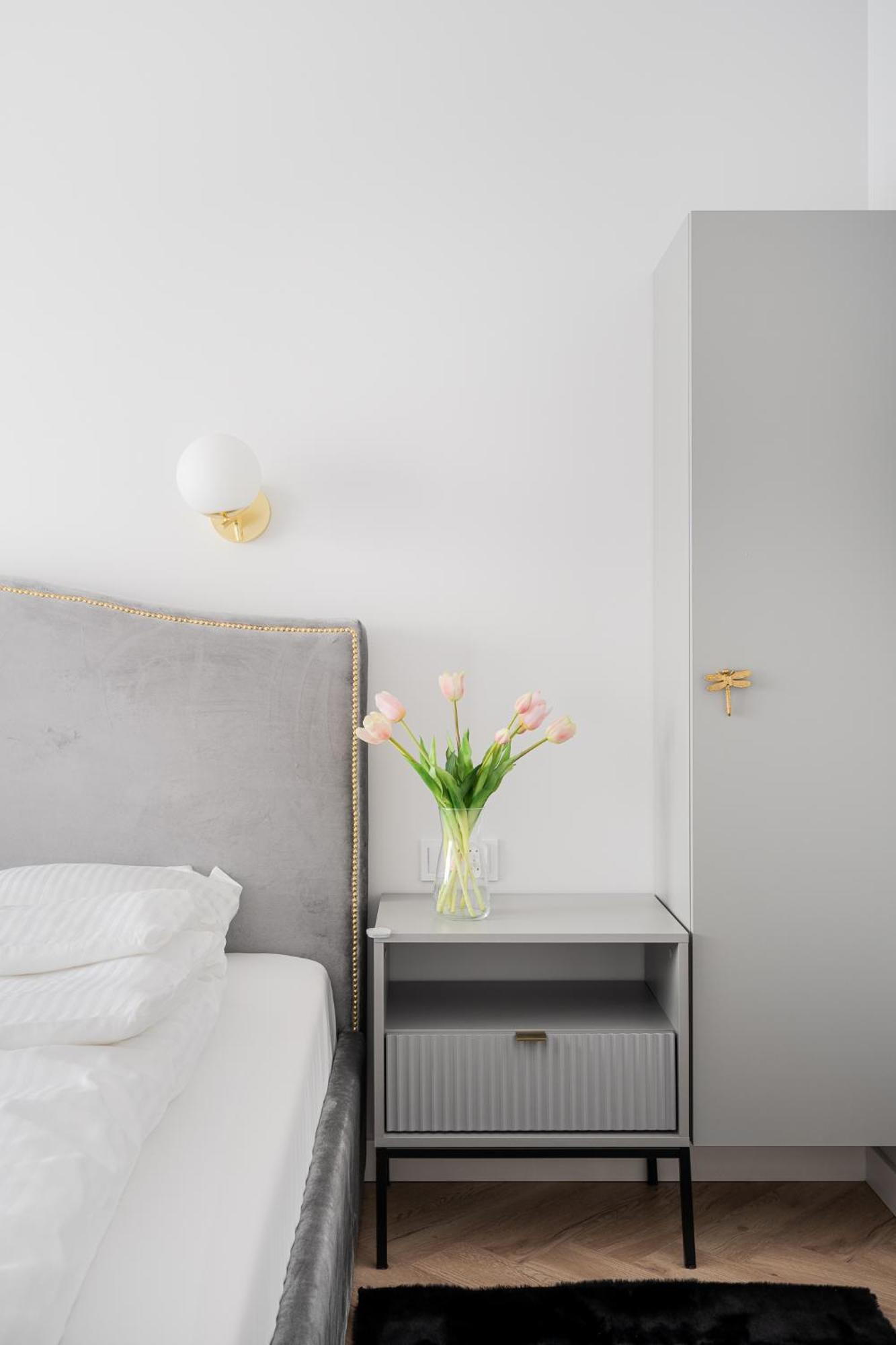 Rentplanet - Nowa Manufaktura Apartment Wroclaw